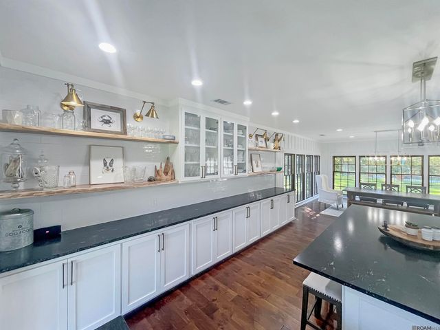 6717 Oak Cluster Dr, Greenwell Springs, LA 70739