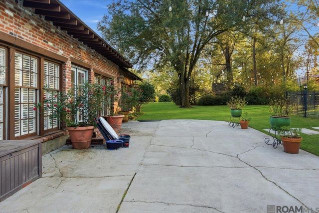 6717 Oak Cluster Dr, Greenwell Springs, LA 70739