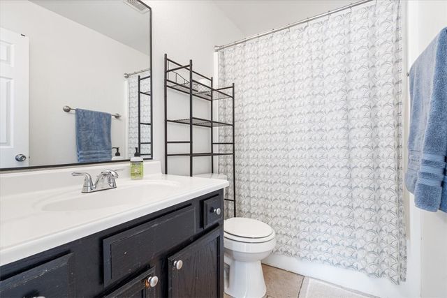 571 E Evergreen Lane, Fayetteville, AR 72703