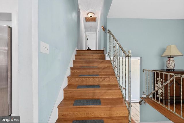 328 BLUE RIDGE DR, York, PA 17402