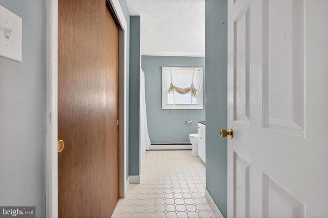328 BLUE RIDGE DR, York, PA 17402
