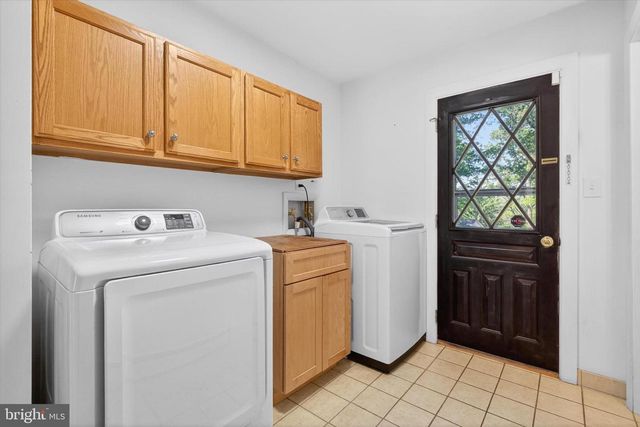 328 BLUE RIDGE DR, York, PA 17402
