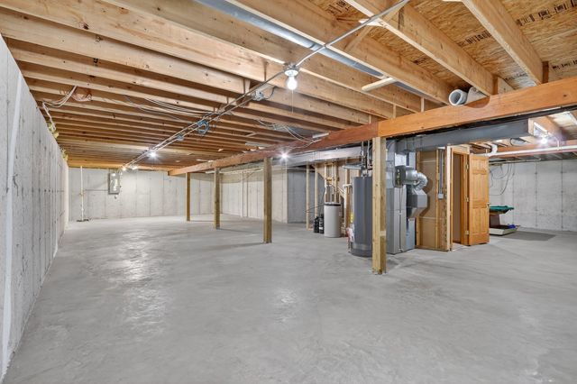 2018 Lafayette Drive, Belvidere, IL 61008