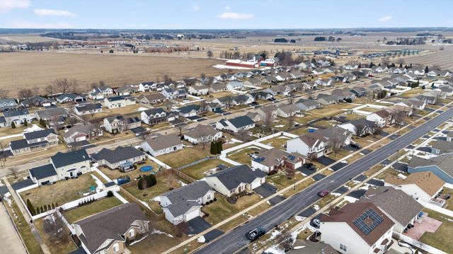 2018 Lafayette Drive, Belvidere, IL 61008