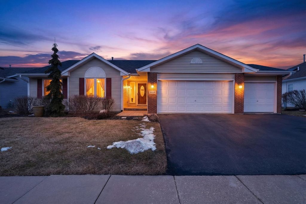 2018 Lafayette Drive, Belvidere, IL 61008