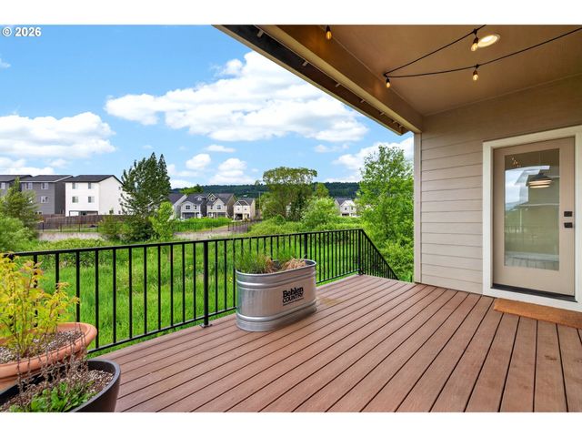 165 W TAYLOR Ct, Newberg, OR 97132