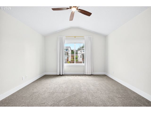 165 W TAYLOR Ct, Newberg, OR 97132