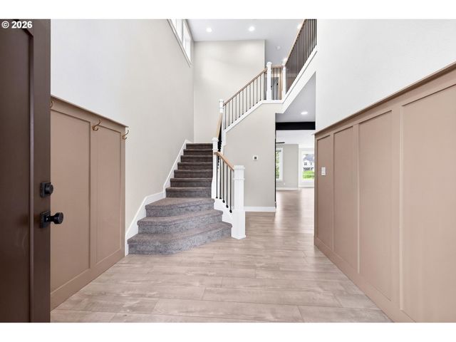 165 W TAYLOR Ct, Newberg, OR 97132