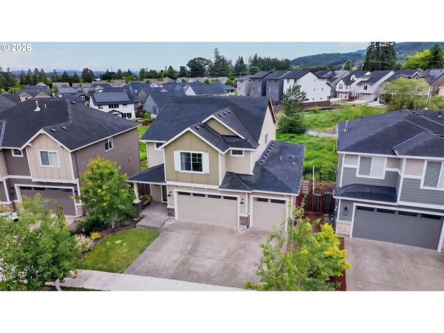 165 W TAYLOR Ct, Newberg, OR 97132