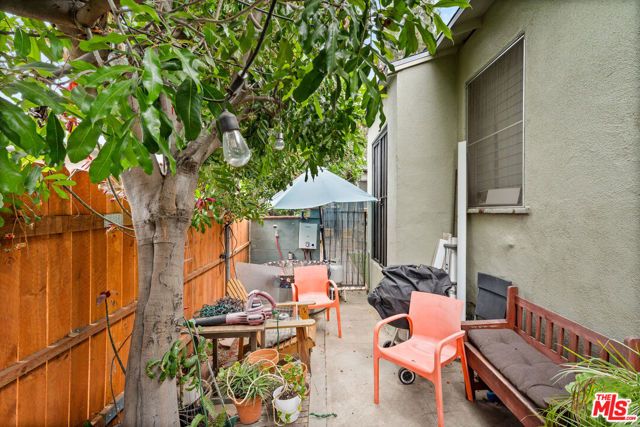 6720 Ferrara Street, Los Angeles, CA 90042