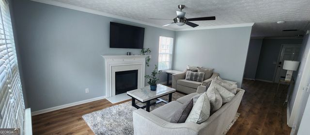 863 Hawthorn Lane, Grayson, GA 30017