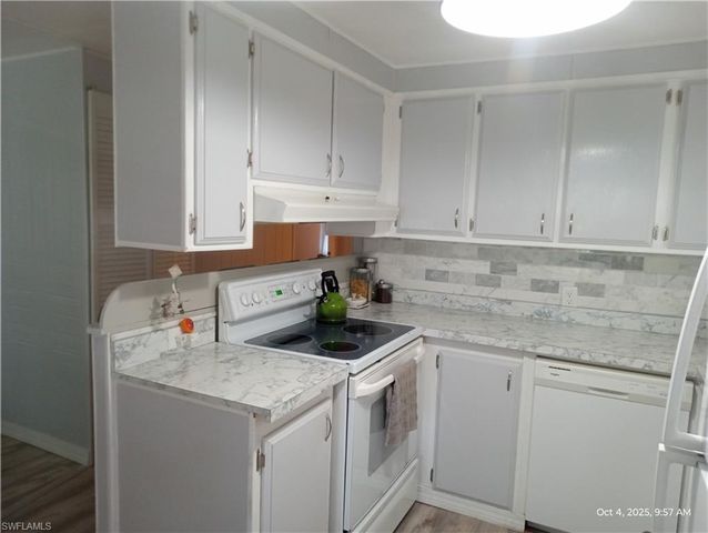 2776 Breezewood DR, North Fort Myers, FL 33917