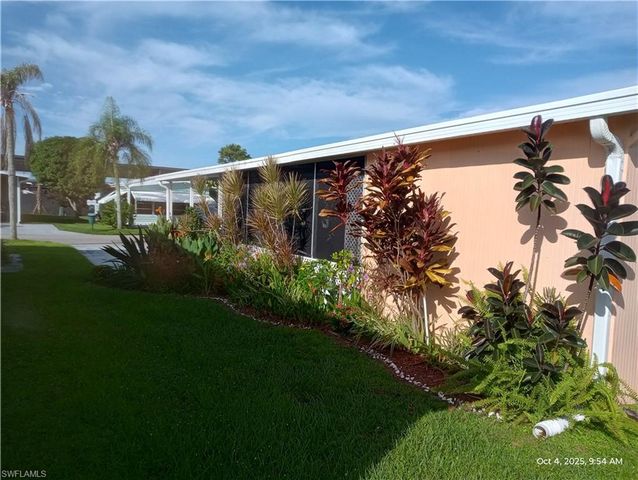 2776 Breezewood DR, North Fort Myers, FL 33917