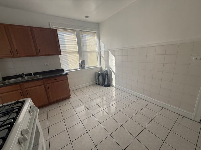 5333 W Fullerton Avenue 1RFB, Chicago, IL 60639