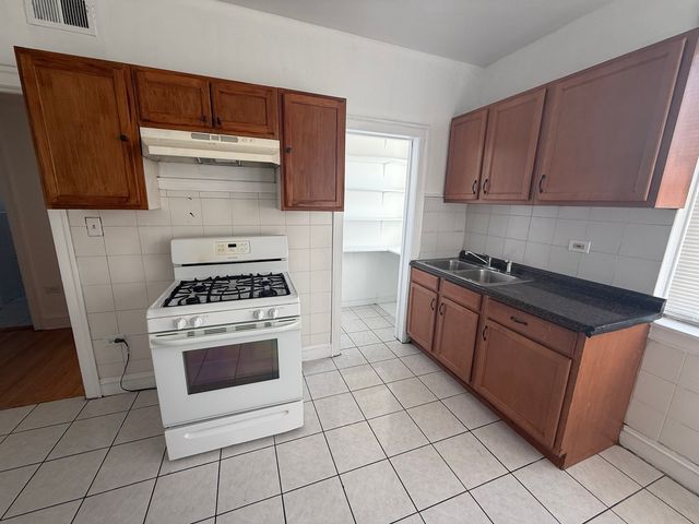 5333 W Fullerton Avenue 1RFB, Chicago, IL 60639