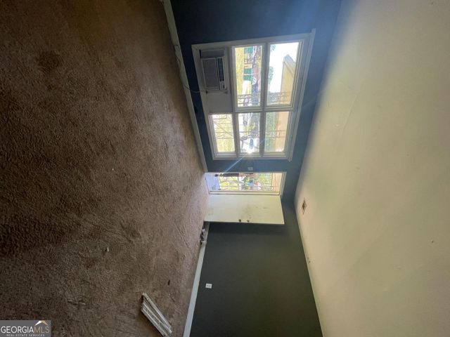 2095 Whites Mill Road, Decatur, GA 30032