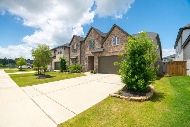 25011 Stela Falls Lane, Tomball, TX 77375
