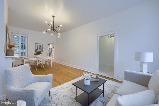 212 W CHESTNUT ST, Lancaster, PA 17603