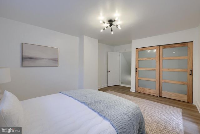 212 W CHESTNUT ST, Lancaster, PA 17603