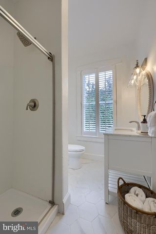 212 W CHESTNUT ST, Lancaster, PA 17603