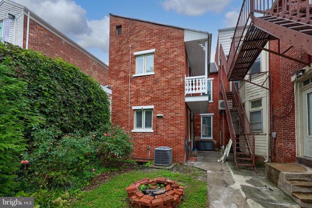 212 W CHESTNUT ST, Lancaster, PA 17603