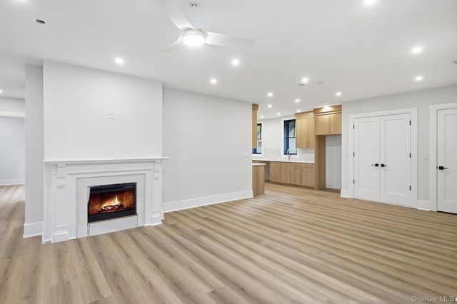 34 Clinton Avenue 9, Dobbs Ferry, NY 10522