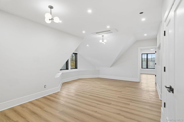 34 Clinton Avenue 9, Dobbs Ferry, NY 10522