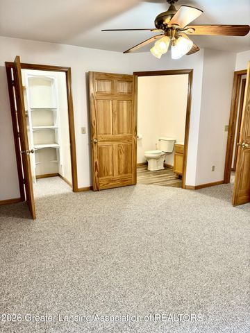 7310 W Victoria Drive, Laingsburg, MI 48848