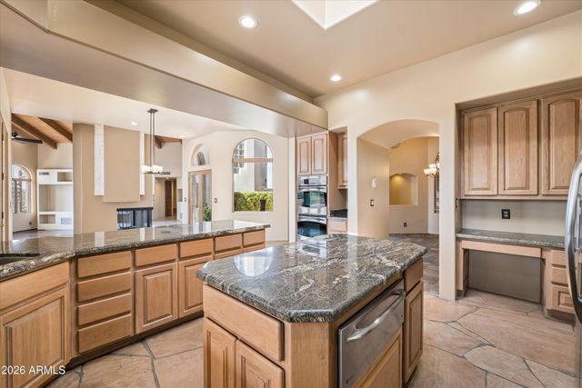 1121 E COUNTRY GABLES Drive, Phoenix, AZ 85022