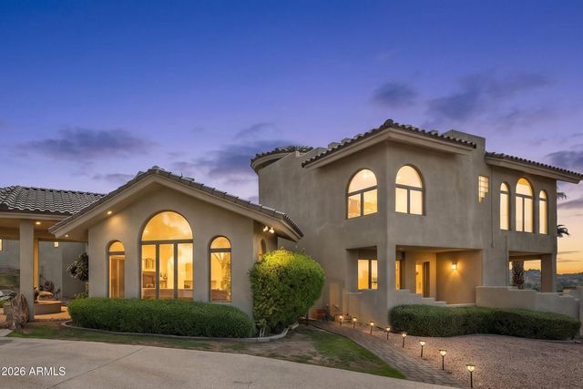 1121 E COUNTRY GABLES Drive, Phoenix, AZ 85022