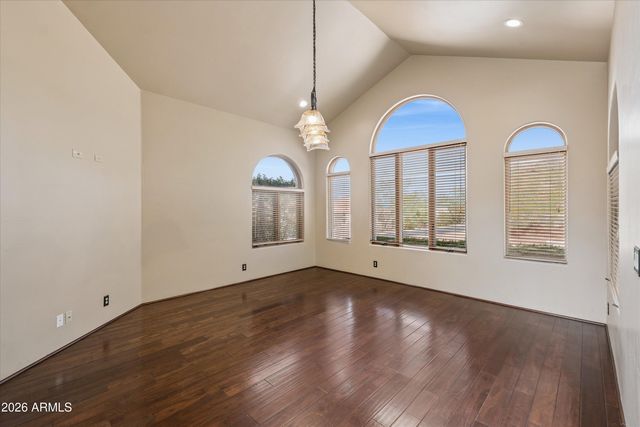 1121 E COUNTRY GABLES Drive, Phoenix, AZ 85022