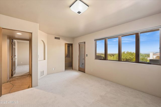 1121 E COUNTRY GABLES Drive, Phoenix, AZ 85022