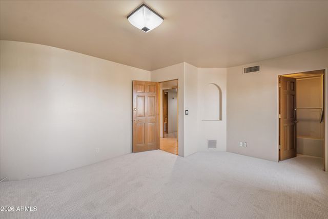 1121 E COUNTRY GABLES Drive, Phoenix, AZ 85022