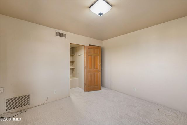 1121 E COUNTRY GABLES Drive, Phoenix, AZ 85022