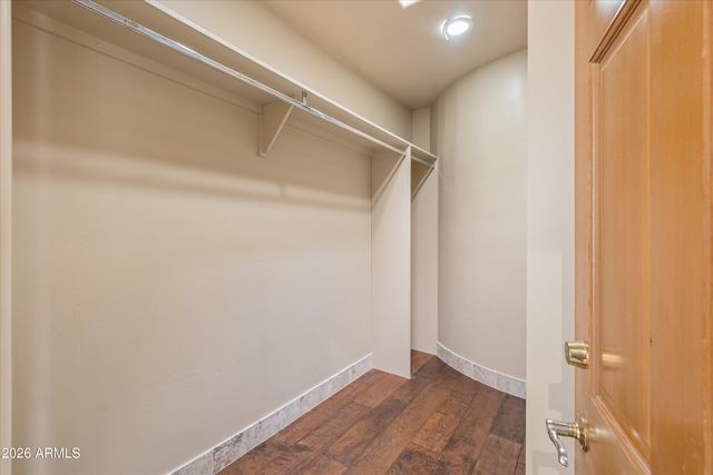 1121 E COUNTRY GABLES Drive, Phoenix, AZ 85022
