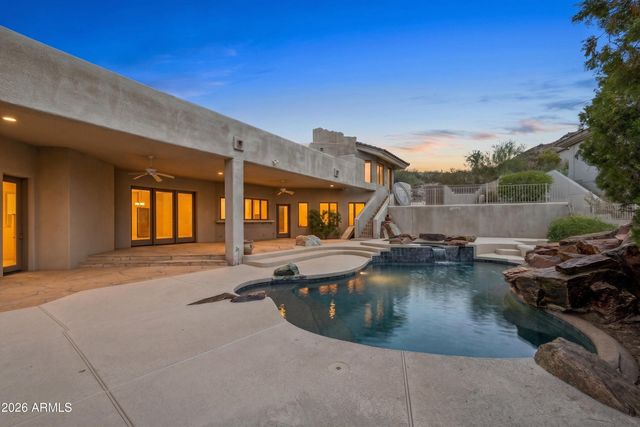 1121 E COUNTRY GABLES Drive, Phoenix, AZ 85022
