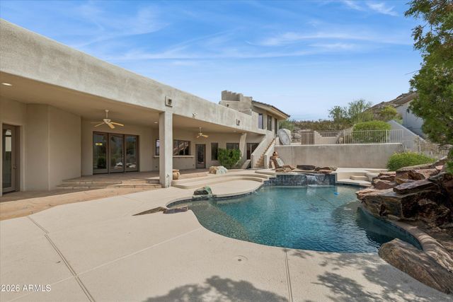 1121 E COUNTRY GABLES Drive, Phoenix, AZ 85022