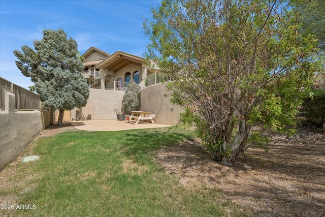 1121 E COUNTRY GABLES Drive, Phoenix, AZ 85022