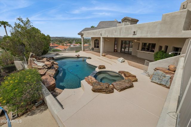 1121 E COUNTRY GABLES Drive, Phoenix, AZ 85022