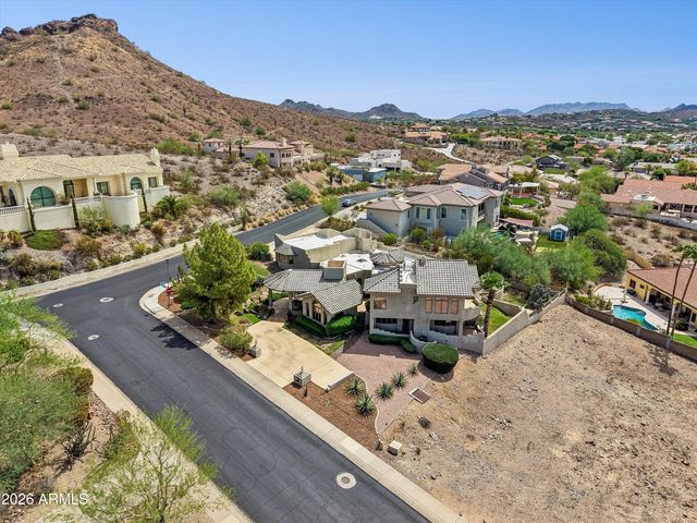 1121 E COUNTRY GABLES Drive, Phoenix, AZ 85022