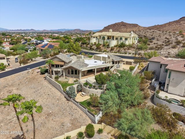 1121 E COUNTRY GABLES Drive, Phoenix, AZ 85022