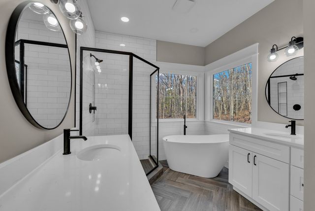 833 Dripping Springs Rd, Monterey, TN 38574