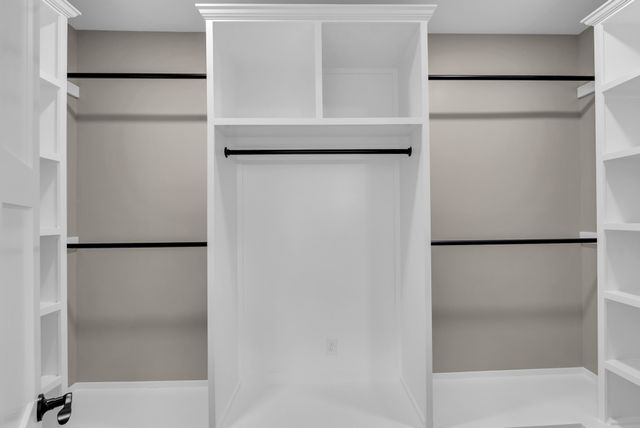 833 Dripping Springs Rd, Monterey, TN 38574