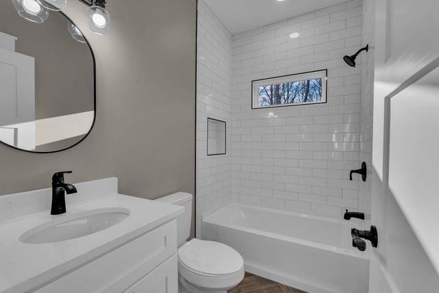 833 Dripping Springs Rd, Monterey, TN 38574