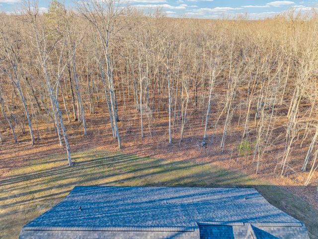 833 Dripping Springs Rd, Monterey, TN 38574