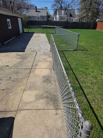 494 N Ellsworth Avenue, Villa Park, IL 60181