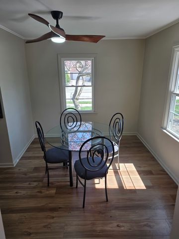 494 N Ellsworth Avenue, Villa Park, IL 60181