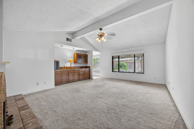 342 Rivergate Way, Sacramento, CA 95831