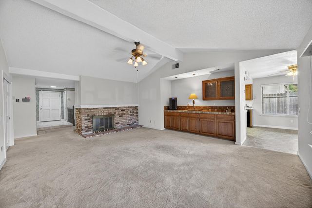 342 Rivergate Way, Sacramento, CA 95831