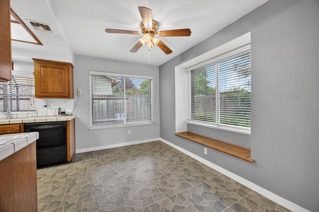 342 Rivergate Way, Sacramento, CA 95831
